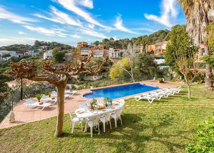 Costacabana - Marysol Villa *