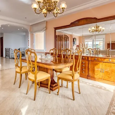 Costacabana - Marysol Villa